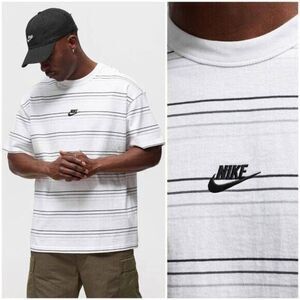 Nike Men's Nike Sportswear Premium Essentials Striped T-Shirt S NWT